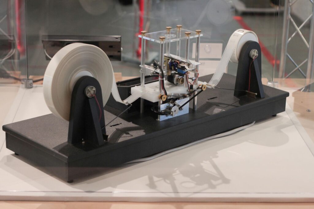 ماشین تورینگ 2 Turing Machine Model Davey 2012